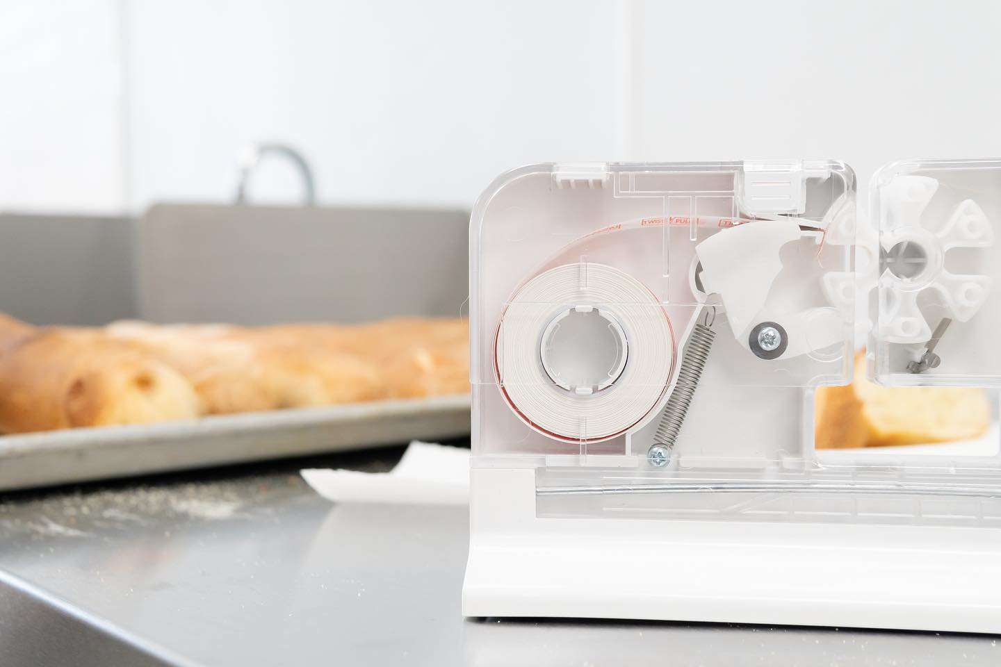 2114/17002 - Innoseal Starter Kit - 1 Professional Sealer and 1 Single Pack (28 sets) Bag Sealer innoseal